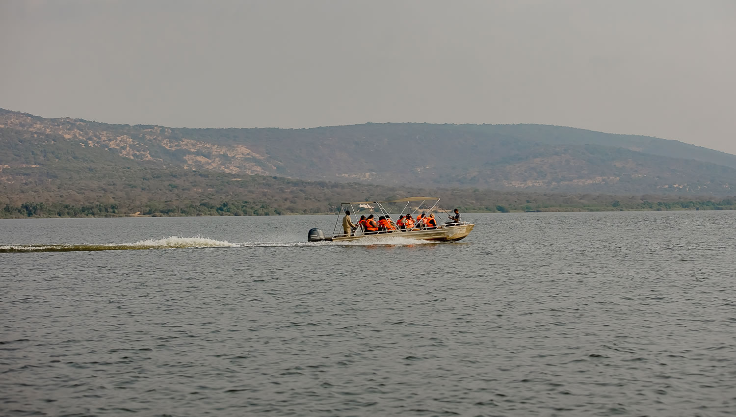 Boat Cruise Tours on Lake Ihema